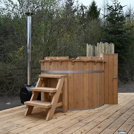 Jezioro Marzen Na Kaszubach فيلة