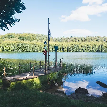 Jezioro Marzen Na Kaszubach فيلة *